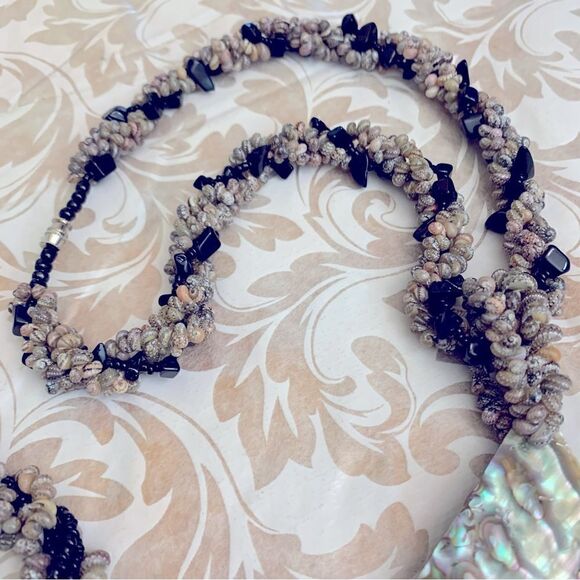 Abalone Shell Pendant Necklace Shells - Seed Beads - Black Stone Also Bracelet - Picture 7 of 10